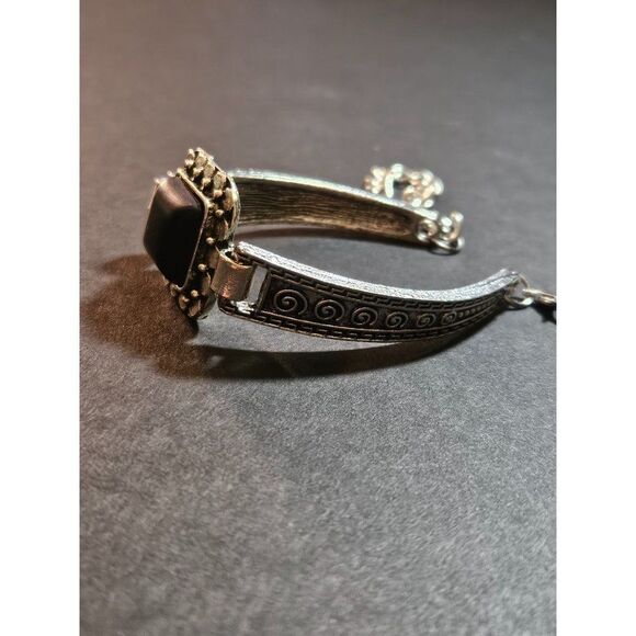 Silver tone black semiprecious stone bracelet - Picture 8 of 11